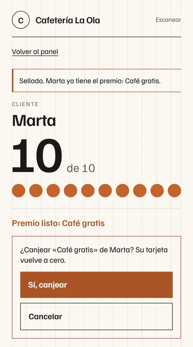 Con la tarjeta llena, tu móvil pregunta si quieres canjear el café gratis antes de dejar la tarjeta a cero.